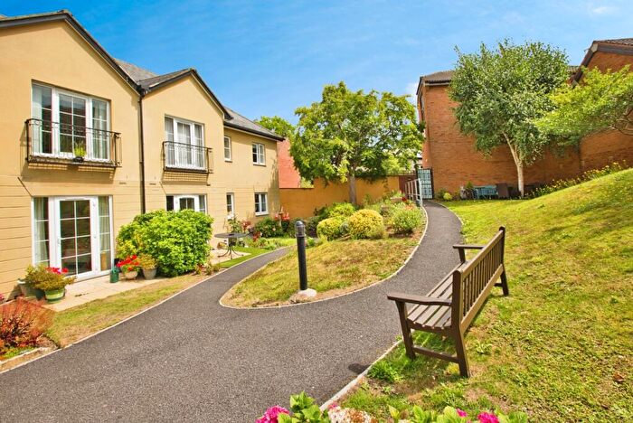1 Bedroom Flat For Sale In South Street, Yeovil, Somerset, BA20