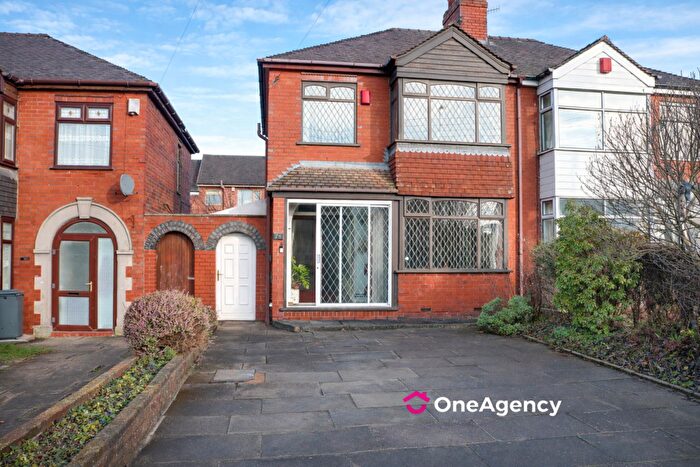 3 Bedroom Semi Detached House For Sale In Dividy Road, Bucknall, Stoke-on-Trent, ST2