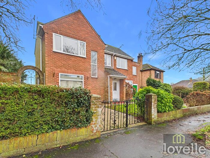 4 Bedroom Detached House For Sale In East Street, Alford, LN13