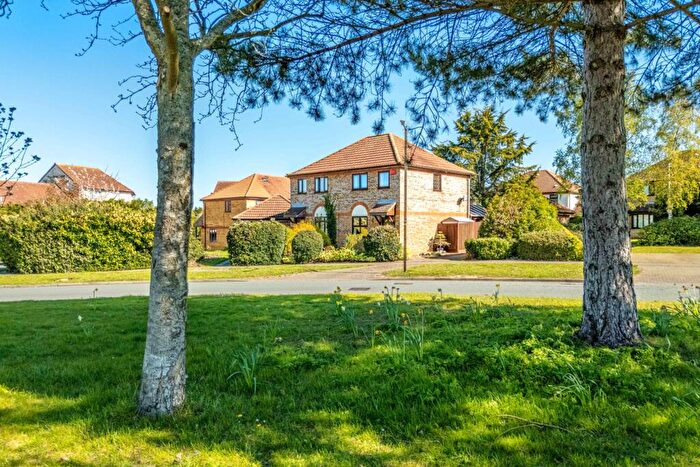 3 Bedroom Semi Detached House For Sale In Highgate Over, Walnut Tree, MK7