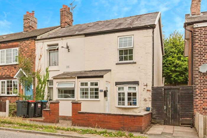 2 Bedroom Terraced House For Sale In Runcorn Road, Barnton, Northwich, Cheshire, CW8