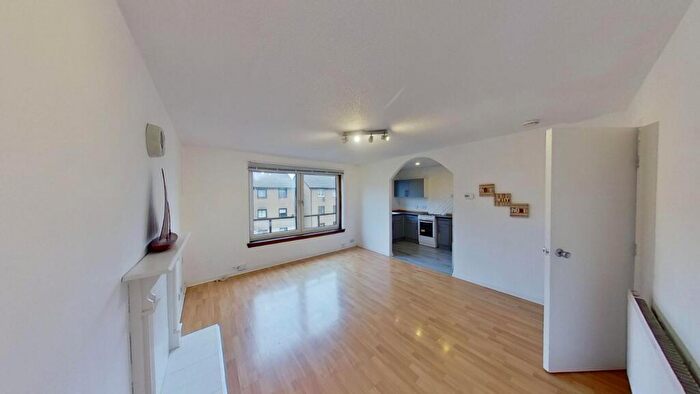 2 Bedroom Flat To Rent In North Hillhousefield, Edinburgh, EH6