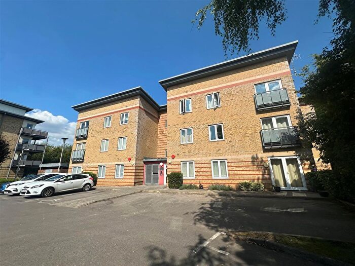 2 Bedroom Flat To Rent In Maddison Heights, Watford, WD18
