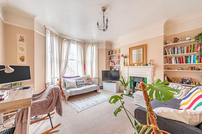 2 Bedroom Flat To Rent In Essendine Road, Maida Vale, London, W9