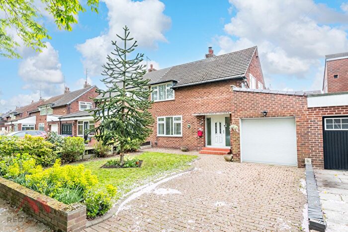 3 Bedroom Semi Detached House For Sale In Hillfoot Road, Woolton, L25