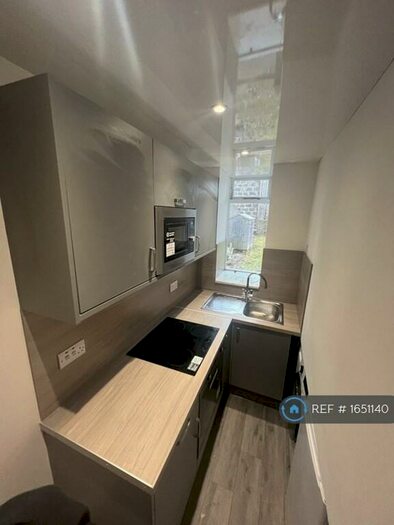 2 Bedroom Flat To Rent In King Street, Aberdeen, AB24