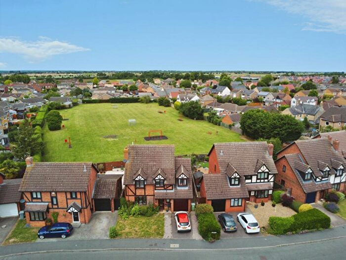 4 Bedroom Detached House For Sale In Meadway, Market Deeping, PE6