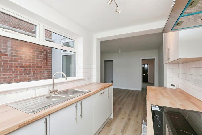 3 Bedroom Terraced House For Sale In Carshalton Road, Norwich, NR1