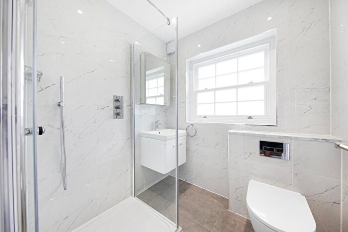 1 Bedroom Flat To Rent In Blenheim Terrace, London, NW8