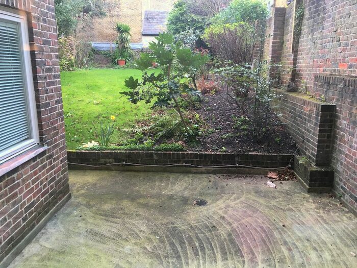 1 Bedroom Flat To Rent In Gloucester Road, London, SW4