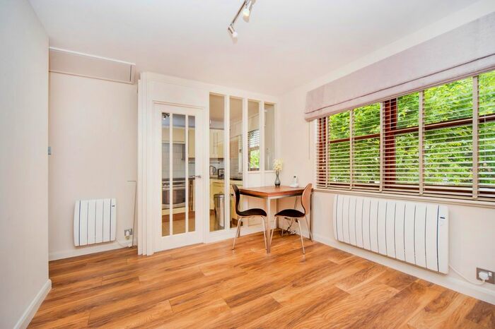 1 Bedroom Flat To Rent In Holley Road, Acton W3