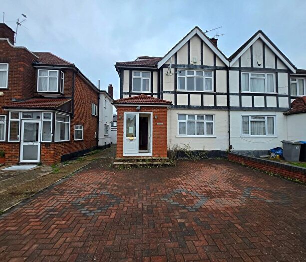 4 Bedroom Semi Detached House For Sale In Ormesby Way, Harrow, HA3