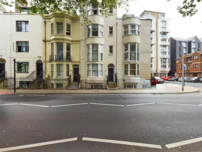 2 Bedroom Flat To Rent In Grand Parade, Brighton, BN2