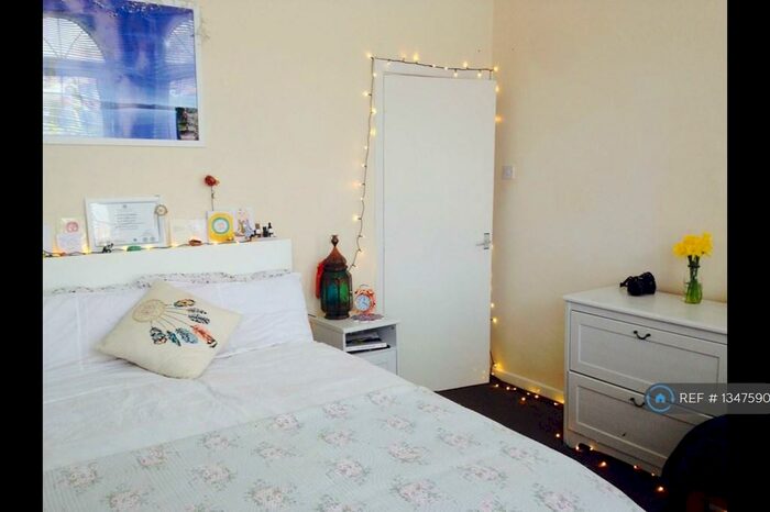 1 Bedroom Flat To Rent In George Street, Manchester, M25