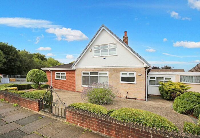 3 Bedroom Detached House For Sale In Kelvin Grove, Wigan, WN3