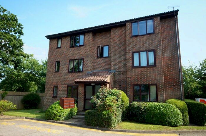 Studio To Rent In Swann Way, Broadbridge Heath, Horsham, RH12