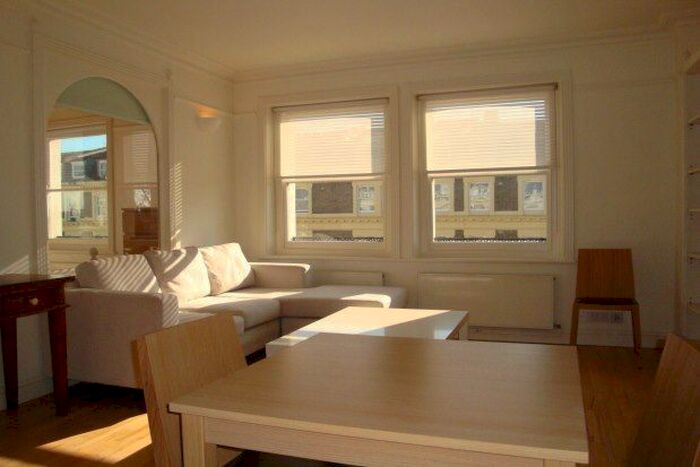 1 Bedroom Flat To Rent In Penywern Road, London, SW5