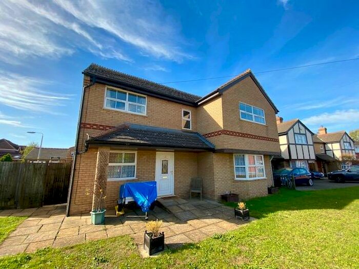 5 Bedroom House To Rent In Willow Springs, Cranfield, Bedford, MK43