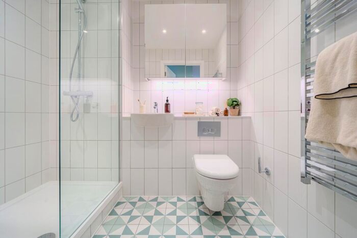 2 Bedroom Apartment To Rent In Uncle Leeds, Whitehall Leeds, LS12