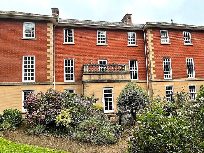 3 Bedroom Flat For Sale In Prispen Drive, Silverton, Exeter, EX5