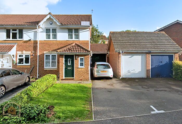 3 Bedroom End Terrace House To Rent In Patching Way, Hayes, UB4