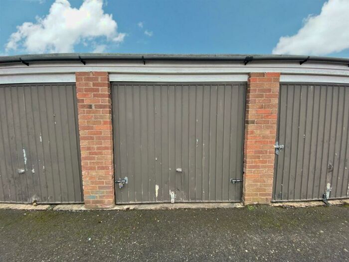 Garage / Parking To Rent In Garage, Beckbury Road, Walsgrave, Coventry, CV2
