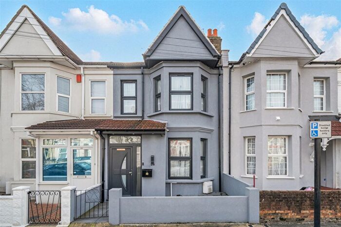 3 Bedroom Terraced House For Sale In Orchard Avenue, Southall, UB1