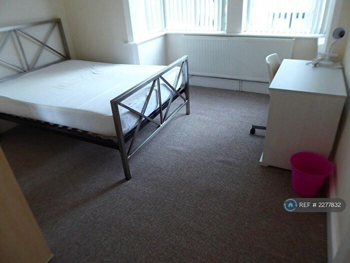 5 Bedroom Flat To Rent In Lancaster Avenue, Newcastle, ST5