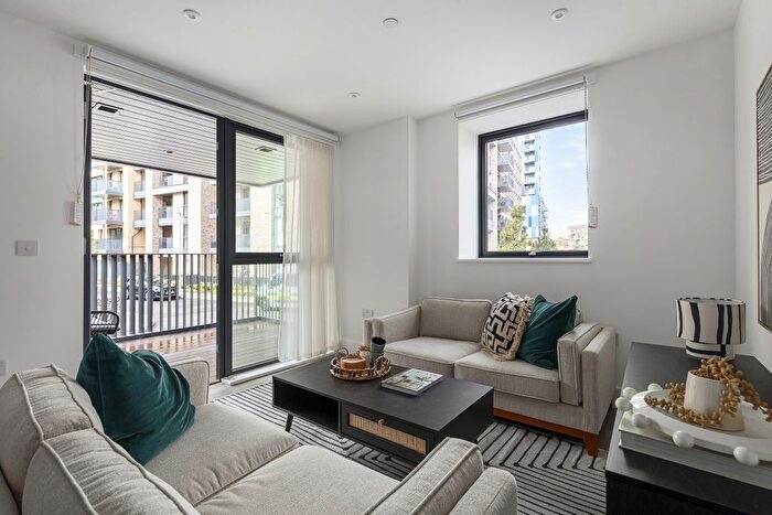 2 Bedroom Flat For Sale In Firth House, Juniper Crescent Greenwich, SE10