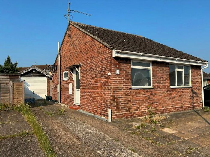 2 Bedroom Semi-Detached Bungalow To Rent In Abinger Close, Clacton On Sea, CO16