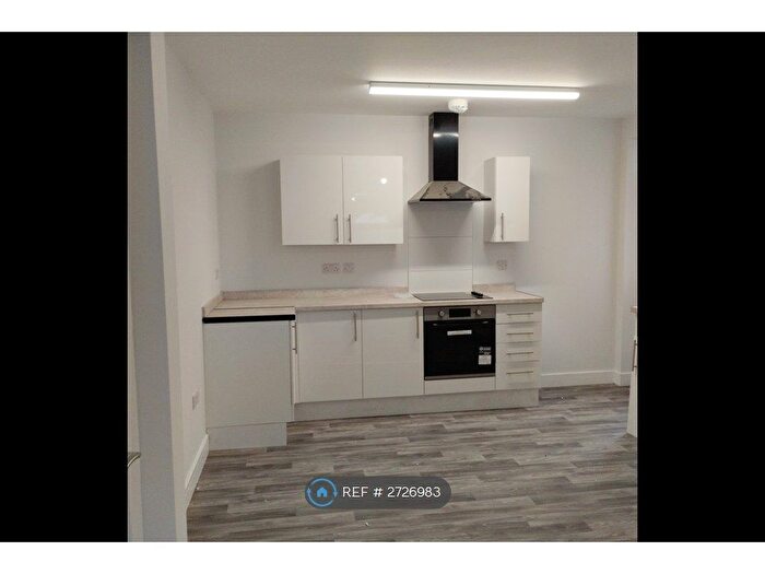 2 Bedroom End Of Terrace House To Rent In Commercial Street, Barnsley, S70