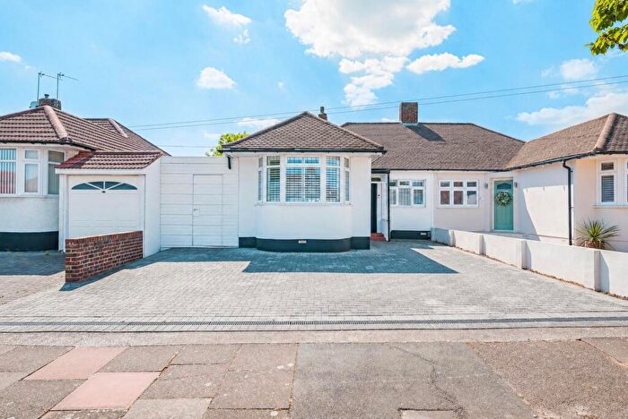 2 Bedroom Semi-Detached Bungalow For Sale In Harefield Road, Sidcup, DA14