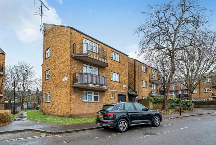 1 Bedroom Flat For Sale In North Road, South Ealing, London, W5