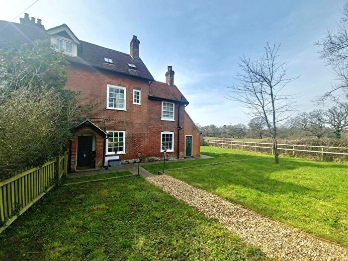 3 Bedroom Semi-Detached House To Rent In Ashfield, Romsey, Hampshire, SO51