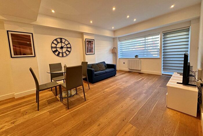 1 Bedroom Flat To Rent In Stoke Road, Slough, SL2