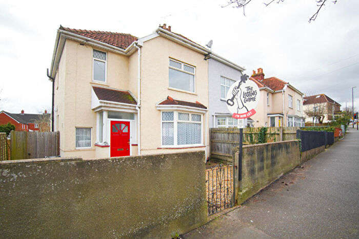 4 Bedroom Semi-Detached House To Rent In Muller Road, Horfield, BS7