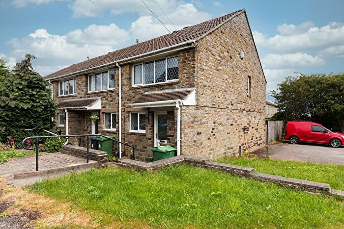 2 Bedroom End Terrace House For Sale In Helene Court, Salendine Nook. Huddersfield, HD3