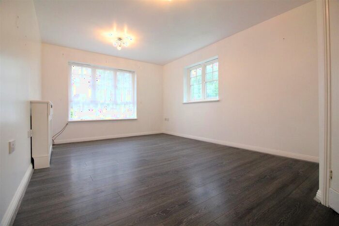 2 Bedroom Flat To Rent In Colham Road, Uxbridge, UB8