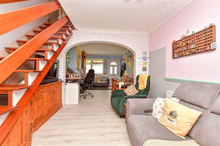2 Bedroom Terraced House For Sale In Rochester Road, Burham, Kent, ME1