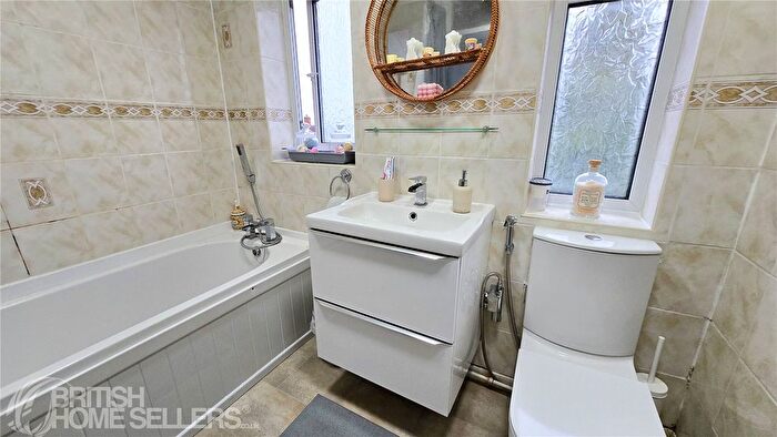 3 Bedroom Terraced House For Sale In Scarborough Rise, Derby, Derbyshire, DE21