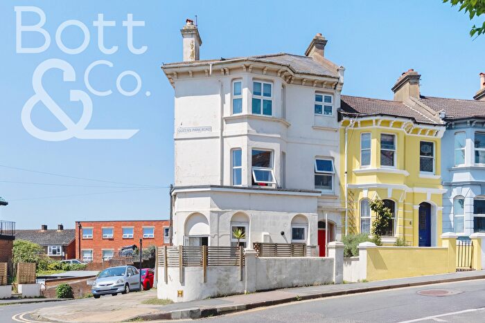 1 Bedroom Flat For Sale In Queens Park Road, Brighton, BN2