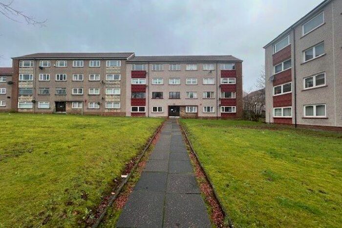 2 Bedroom Flat To Rent In Aurs Road, Glasgow, G78