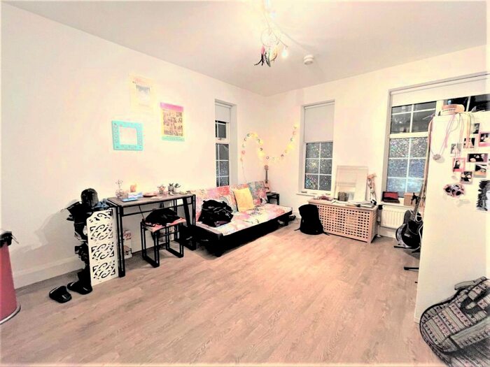 1 Bedroom Flat To Rent In Greyhound Hill, London, NW4