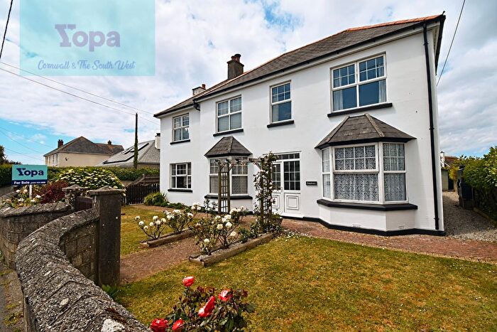 5 Bedroom Detached House For Sale In Nansmellyon Road, Helston, TR12
