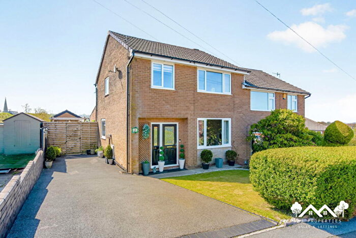 3 Bedroom Semi-Detached House For Sale In Keats Close, Baxenden, Accrington, BB5