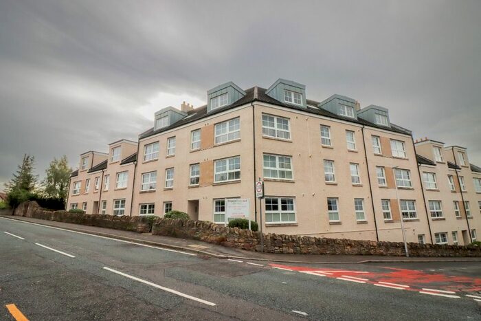 2 Bedroom Flat To Rent In Toll Road, Kincardine, Fife, FK10