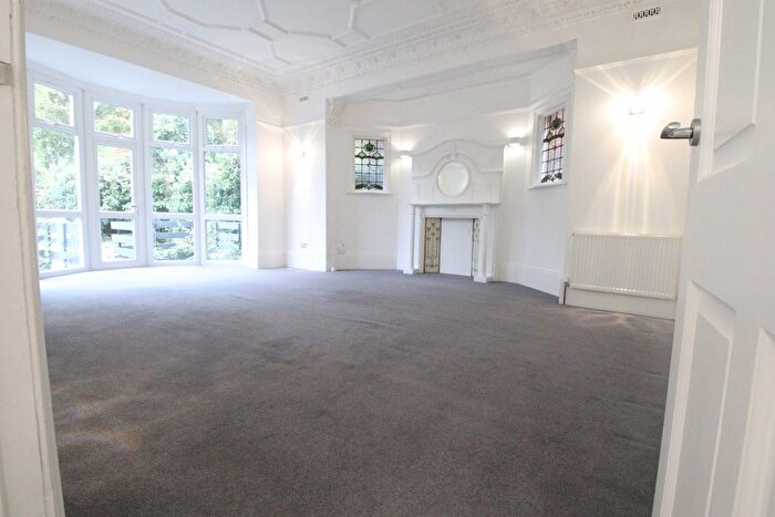 3 Bedroom Flat To Rent In Coolhurst Road, Crouch End, N8