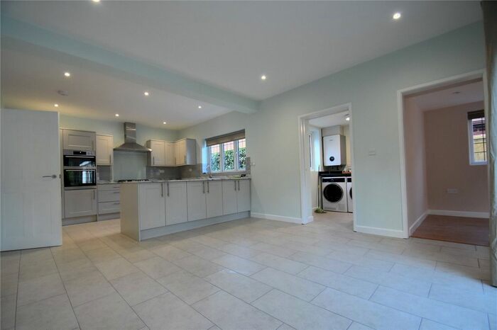 4 Bedroom Detached House To Rent In Milton Avenue, Chalfont St. Peter, Gerrards Cross, SL9