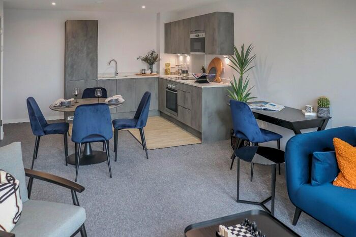 1 Bedroom Apartment To Rent In Daw Bank, Stockport, Greater Manchester, SK3