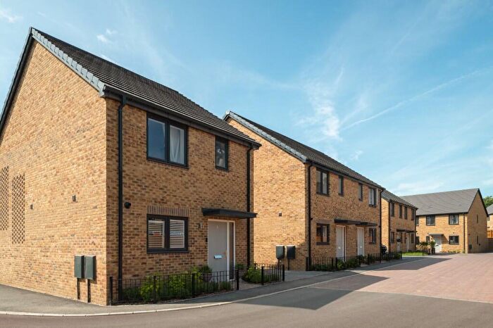 3 Bedroom Semi-Detached House For Sale In Station Road Bordon, GU35